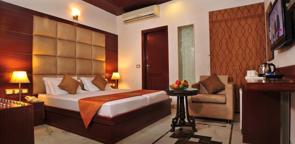 Hotel Citi International Delhi  Buitenkant foto