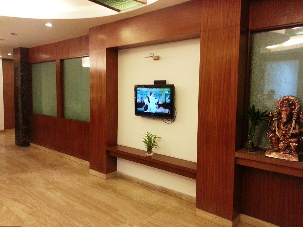 Hotel Citi International Delhi  Buitenkant foto